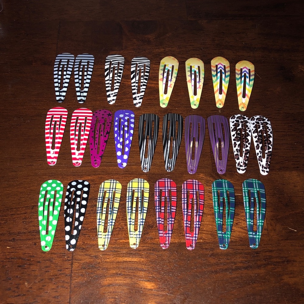 🥎 Patterned Hair Clip Set